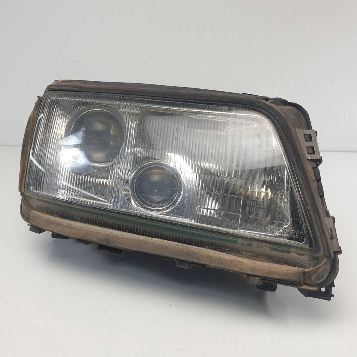 FARO DERECHO 4D0941004P AUDI A8 (D2) Autodesguaces Alicante