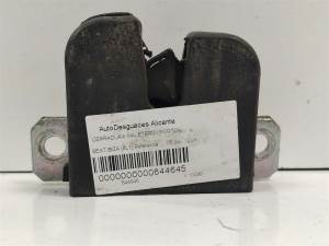 CERRADURA MALETERO / PORTON 6L6827505A SEAT IBIZA (6L1) Autodesguaces Alicante