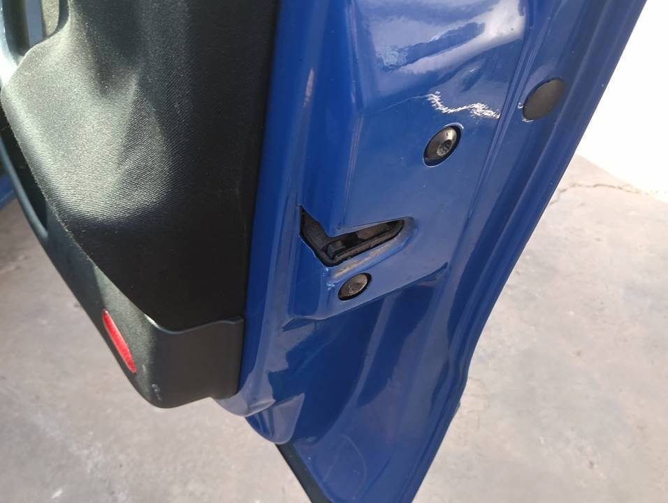CERRADURA PUERTA DELANTERA DERECHA