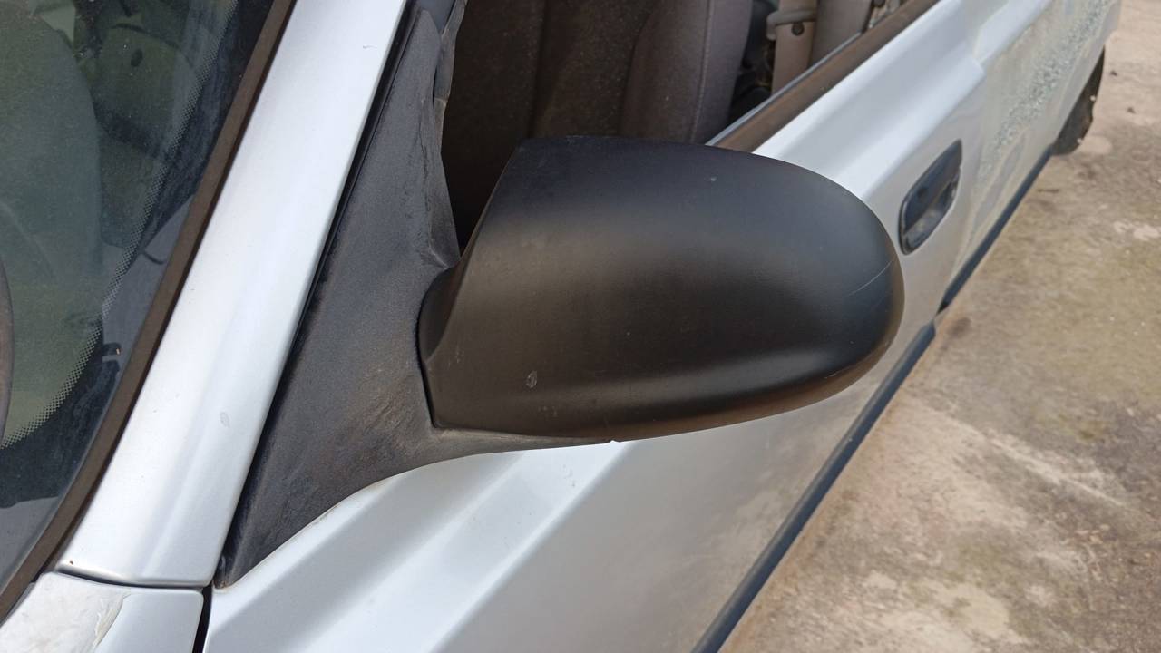 RETROVISOR IZQUIERDO