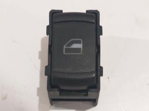MANDO ELEVALUNAS DELANTERO DERECHO VOLKSWAGEN BORA BERLINA (1J2) Autodesguaces Alicante
