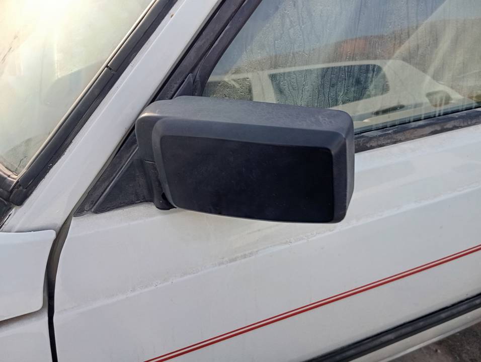 RETROVISOR IZQUIERDO