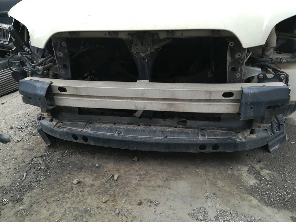 REFUERZO PARAGOLPES DELANTERO