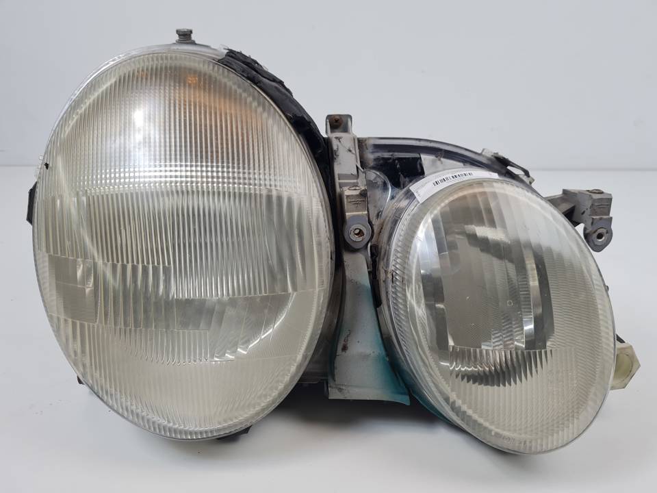 FARO DERECHO 084401147R MERCEDES CLASE CLK (W208) CABRIO Autodesguaces Alicante