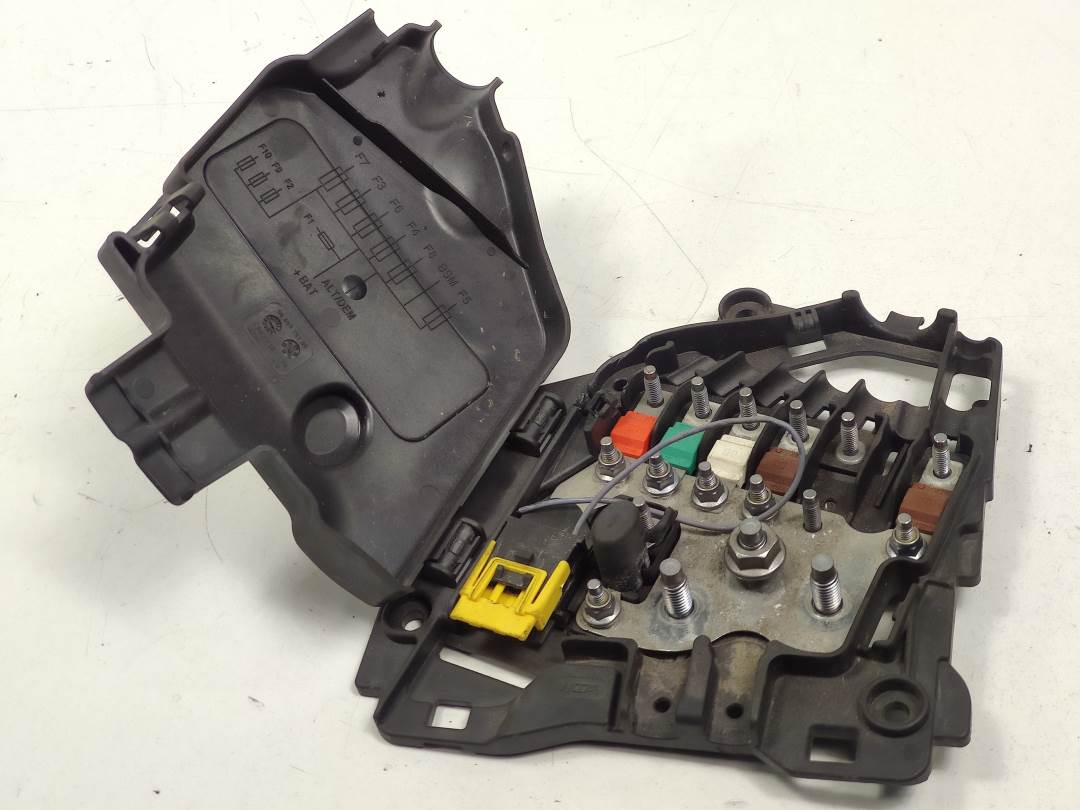CAJA RELES / FUSIBLES - 9675123880 - CITROEN - C3