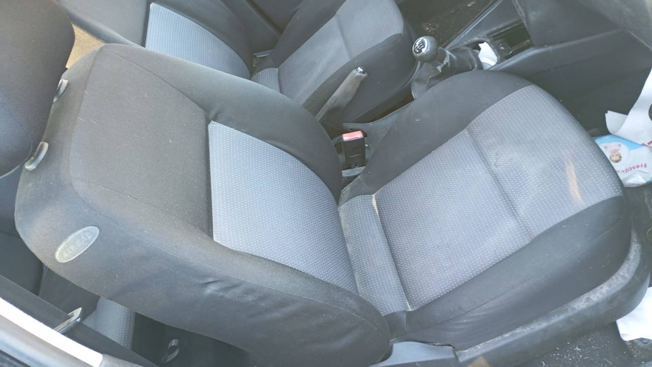 ASIENTO DELANTERO DERECHO