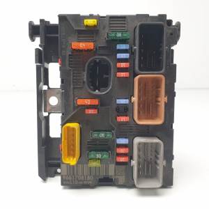 CAJA RELES / FUSIBLES 9661708180 PEUGEOT 207 Autodesguaces Alicante