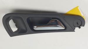 MANETA INTERIOR TRASERA DERECHA MERCEDES CLASE C (W203) FAMILIAR Autodesguaces Alicante