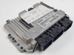 CENTRALITA MOTOR UCE 0281013331 CITROEN C4 BERLINA Autodesguaces Alicante