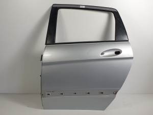 PUERTA TRASERA IZQUIERDA MERCEDES CLASE B (W245) Autodesguaces Alicante