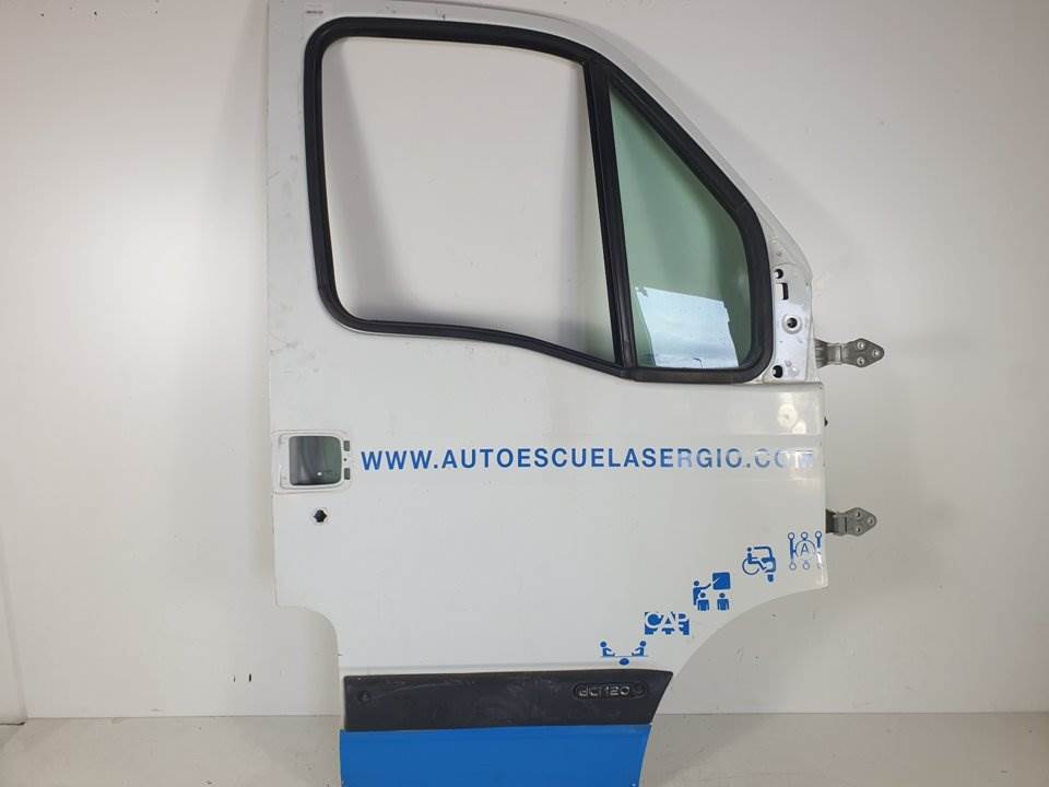 PUERTA DELANTERA DERECHA - NISSAN - INTERSTAR (X70)