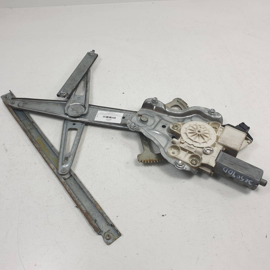 ELEVALUNAS DELANTERO DERECHO - 0130822032 - TOYOTA - COROLLA (E12)
