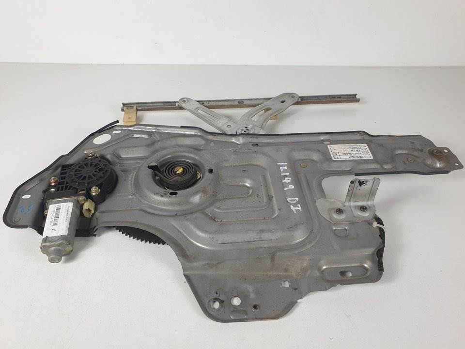 Front left window regulator - 824703A000 - HYUNDAI - TRAJET (FO)
