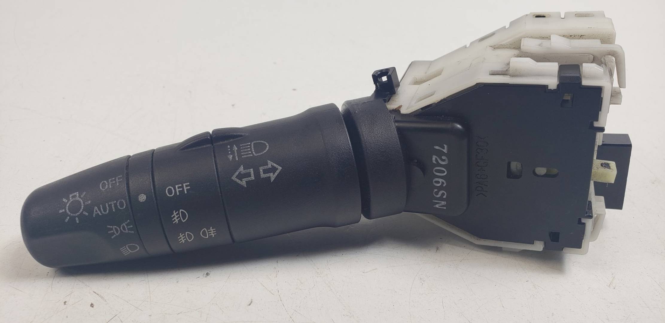 MANDO LUCES - NILES14425 - NISSAN - TIIDA (C11X/SC11X)
