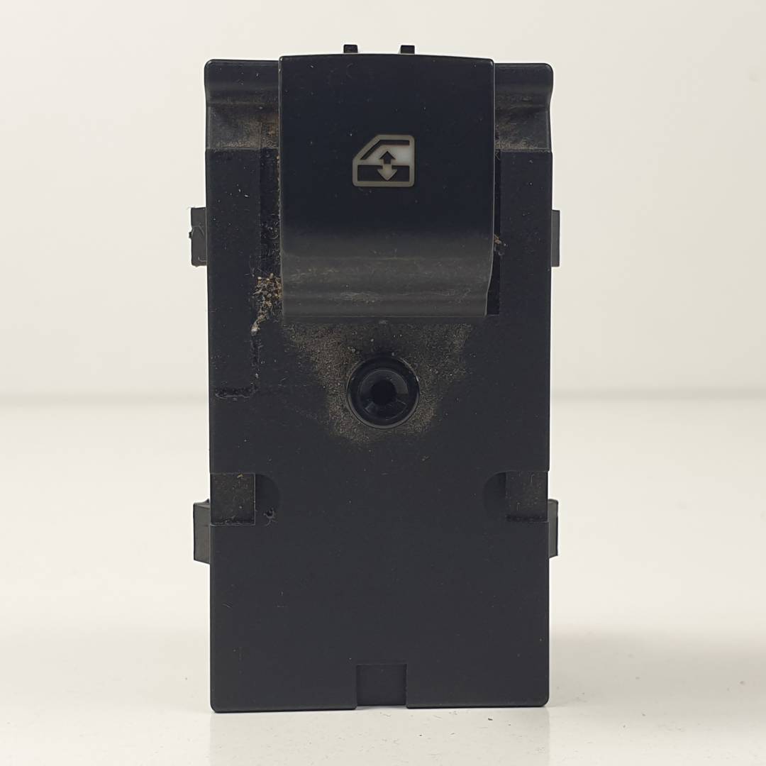 MANDO ELEVALUNAS TRASERO DERECHO - 13301888 - OPEL - MOKKA (C76)