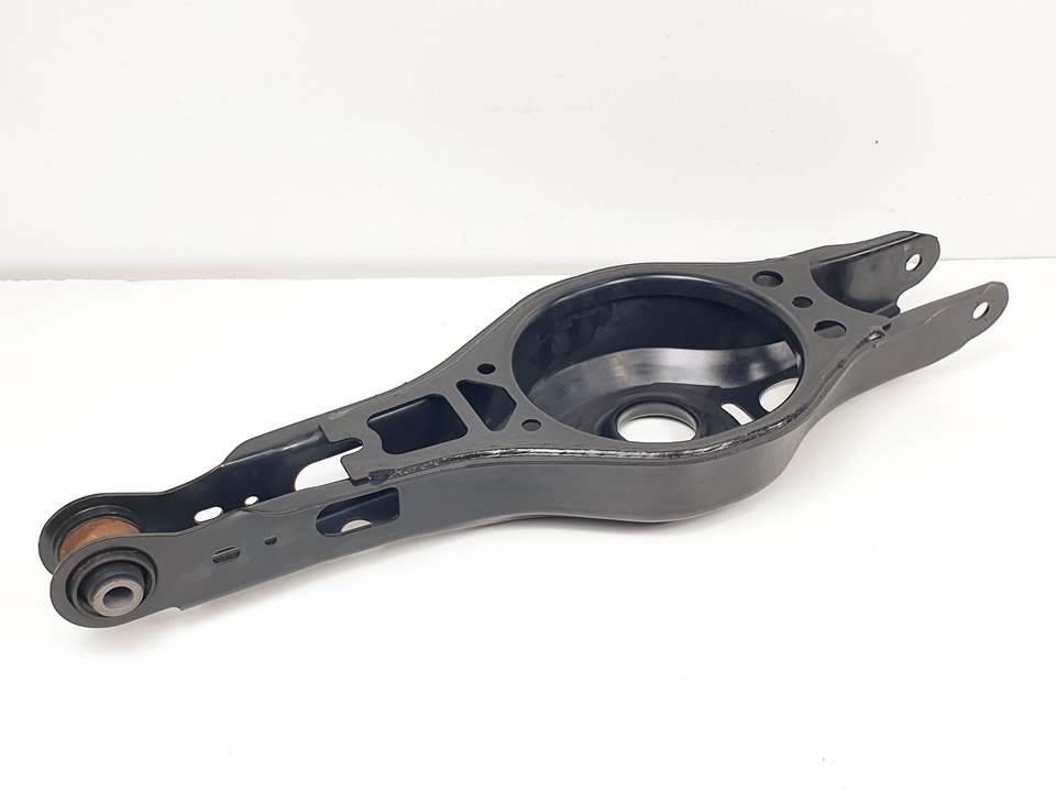 BRAZO SUSPENSION INFERIOR TRASERO IZQUIERDO - TOYOTA - COROLLA (E21)