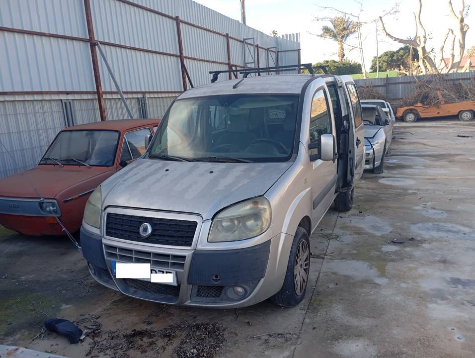 TAPA EXTERIOR COMBUSTIBLE