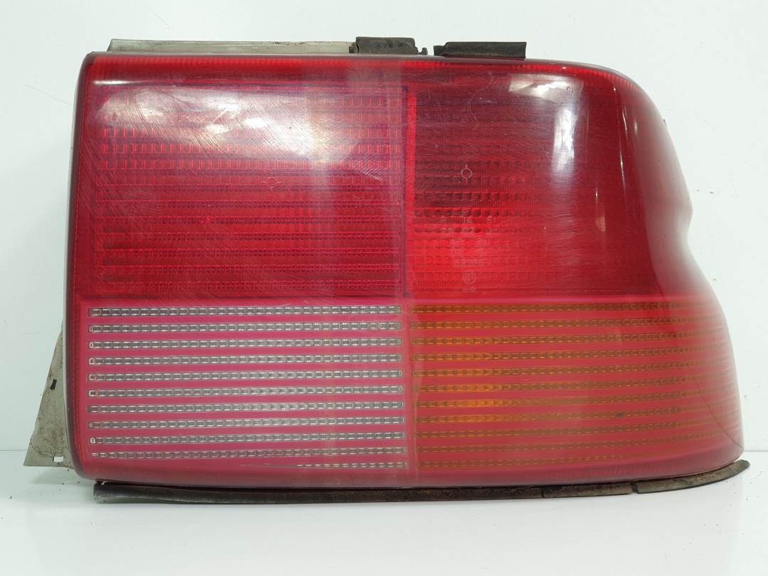 PILOTO TRASERO DERECHO - 93AG13A602 - FORD - ESCORT BERL./TURNIER