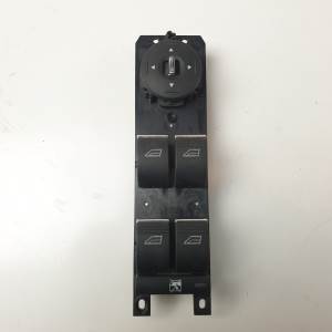 MANDO ELEVALUNAS DELANTERO IZQUIERDO AM5T14A132AA FORD FOCUS LIM. (CB8) Autodesguaces Alicante