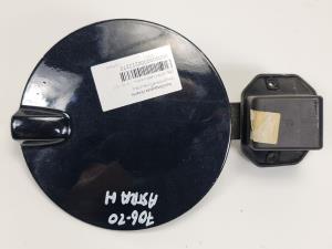 TAPA EXTERIOR COMBUSTIBLE 13111596 OPEL ASTRA H BERLINA Autodesguaces Alicante