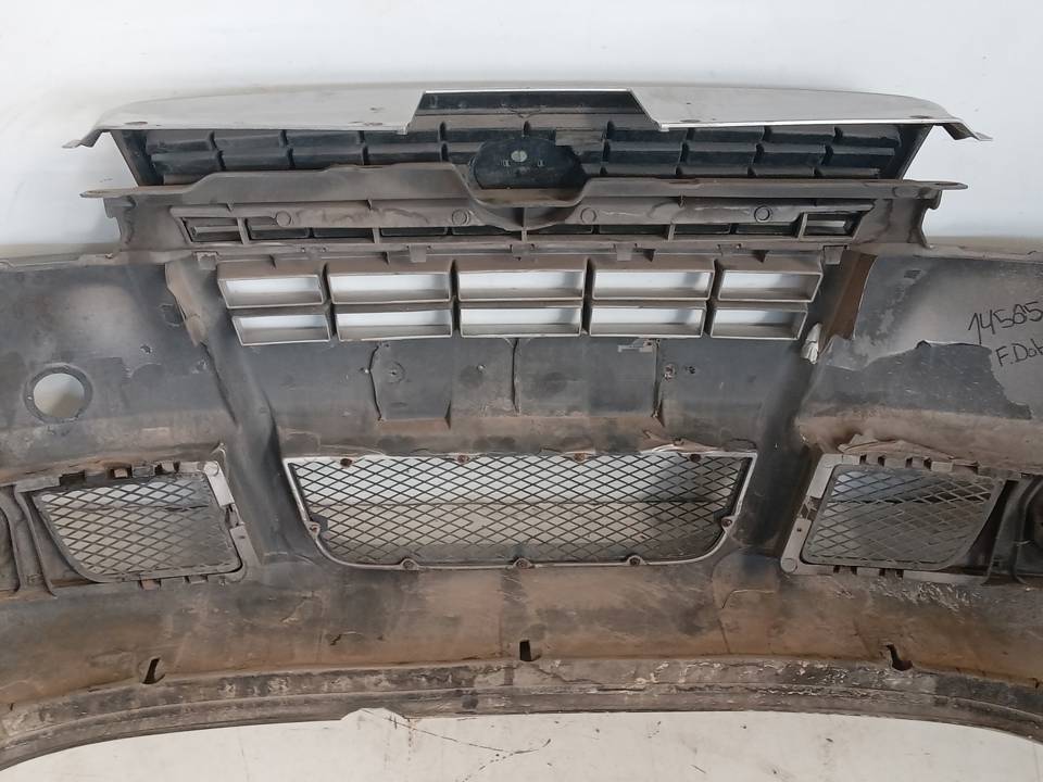 PARAGOLPES DELANTERO
