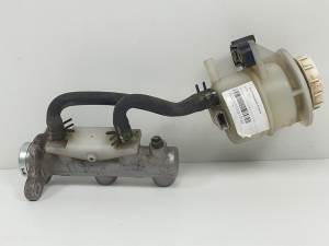 BOMBA FRENO MITSUBISHI OUTLANDER (CU0W) Autodesguaces Alicante