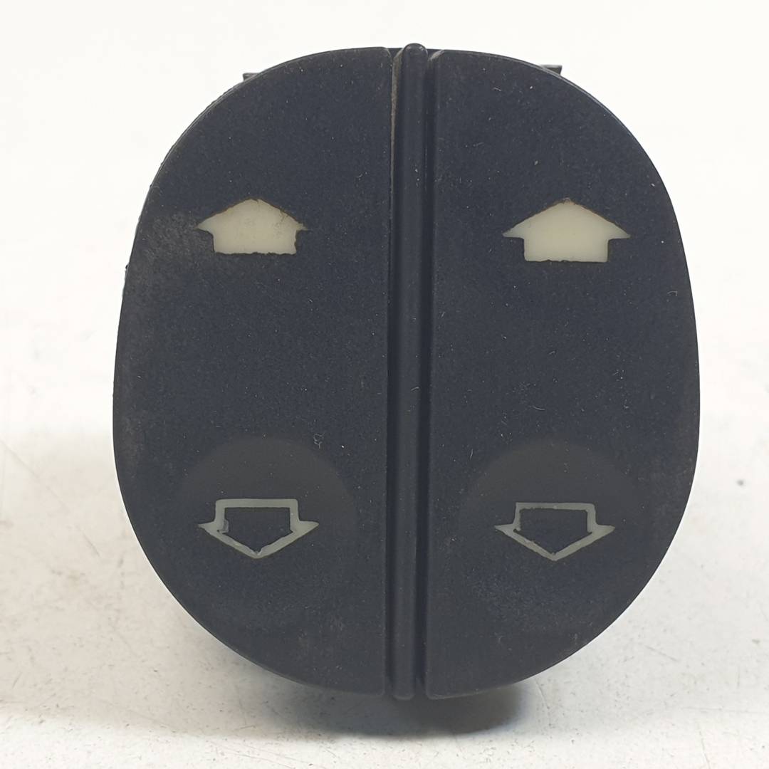 MANDO ELEVALUNAS DELANTERO IZQUIERDO - FORD - KA (CCQ)