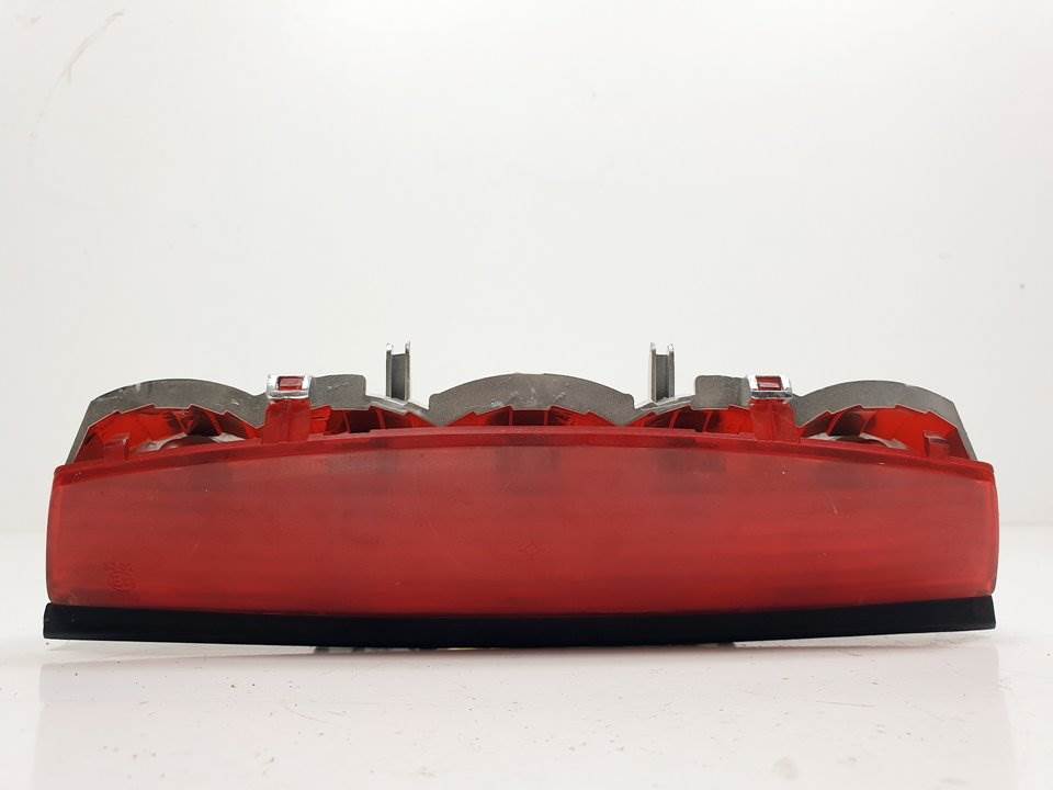 LUZ CENTRAL DE FRENO - 2409210440 - KIA - RIO (DC)