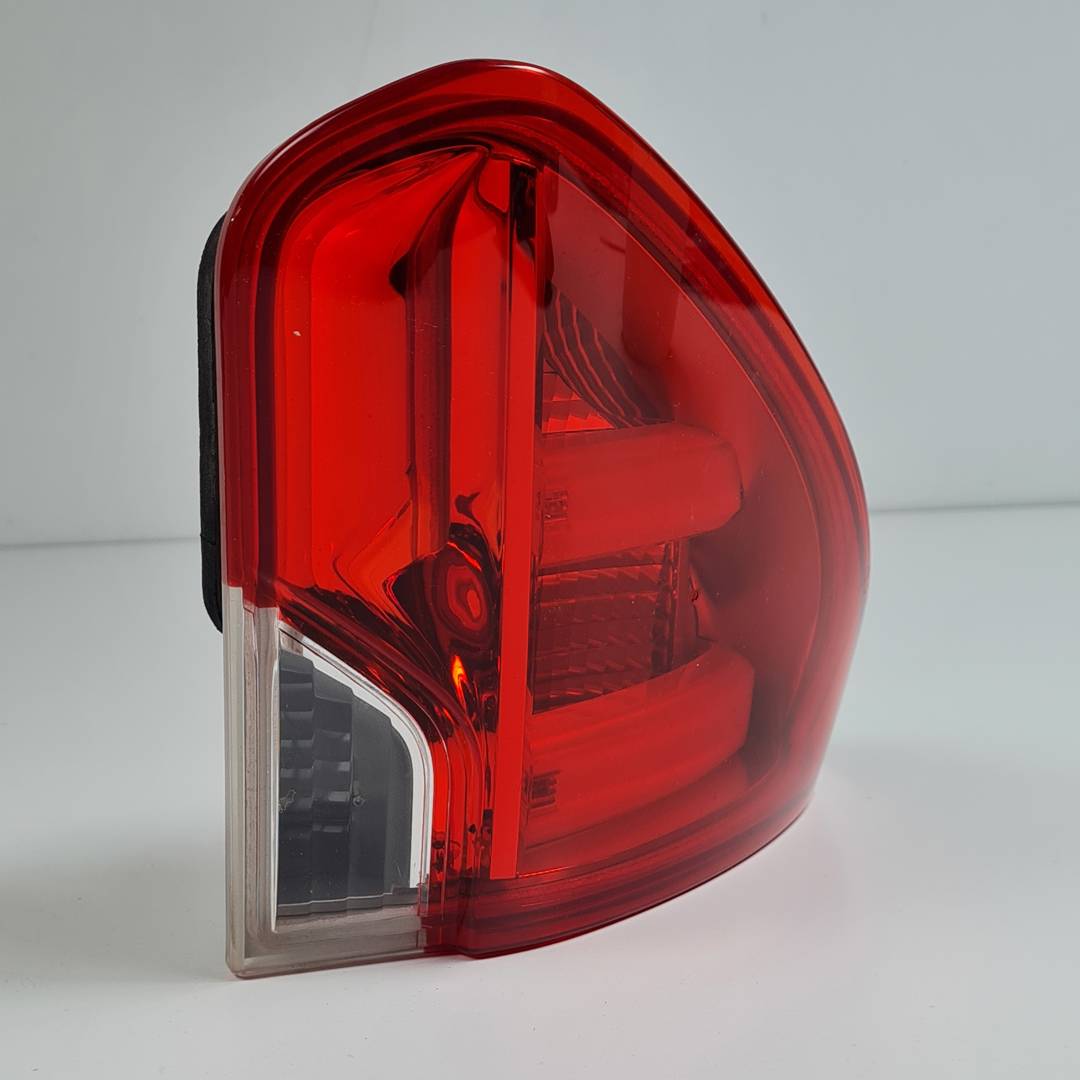 PILOTO TRASERO DERECHO INTERIOR - 9678074580 - PEUGEOT - 2008