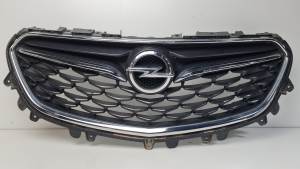 REJILLA DELANTERA 42518121 OPEL MOKKA X Autodesguaces Alicante