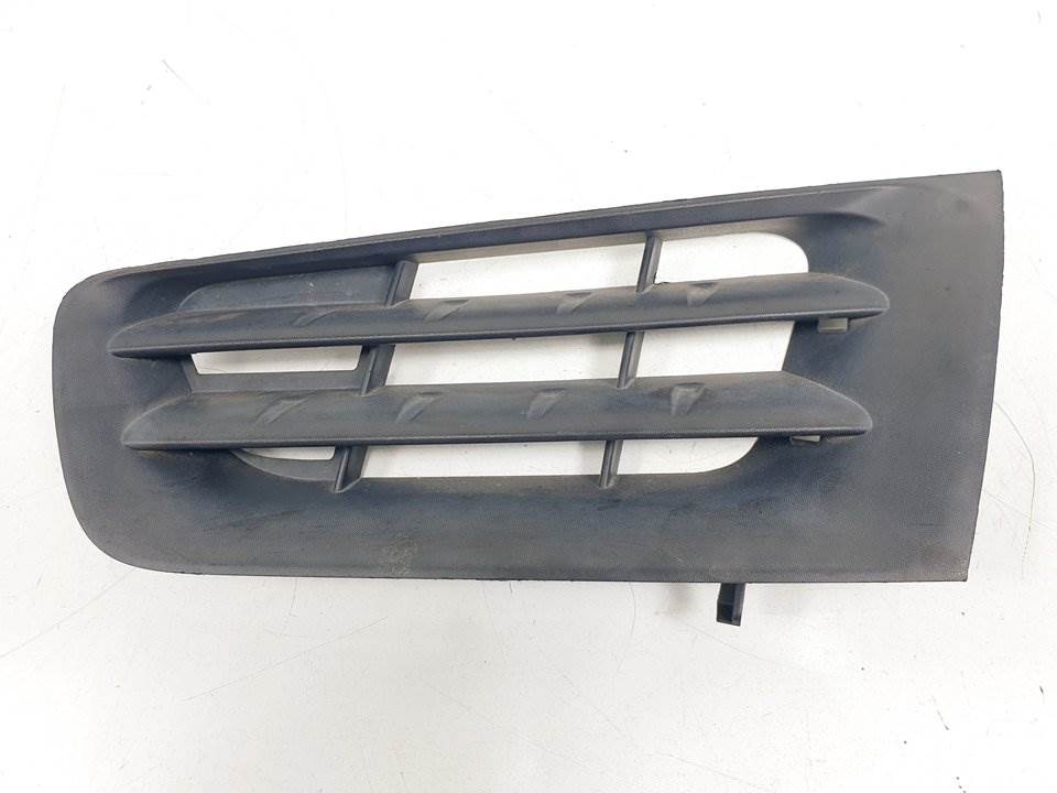 REJILLA PARAGOLPES IZQUIERDA - 8200412381 - RENAULT - MEGANE II BERLINA 3P