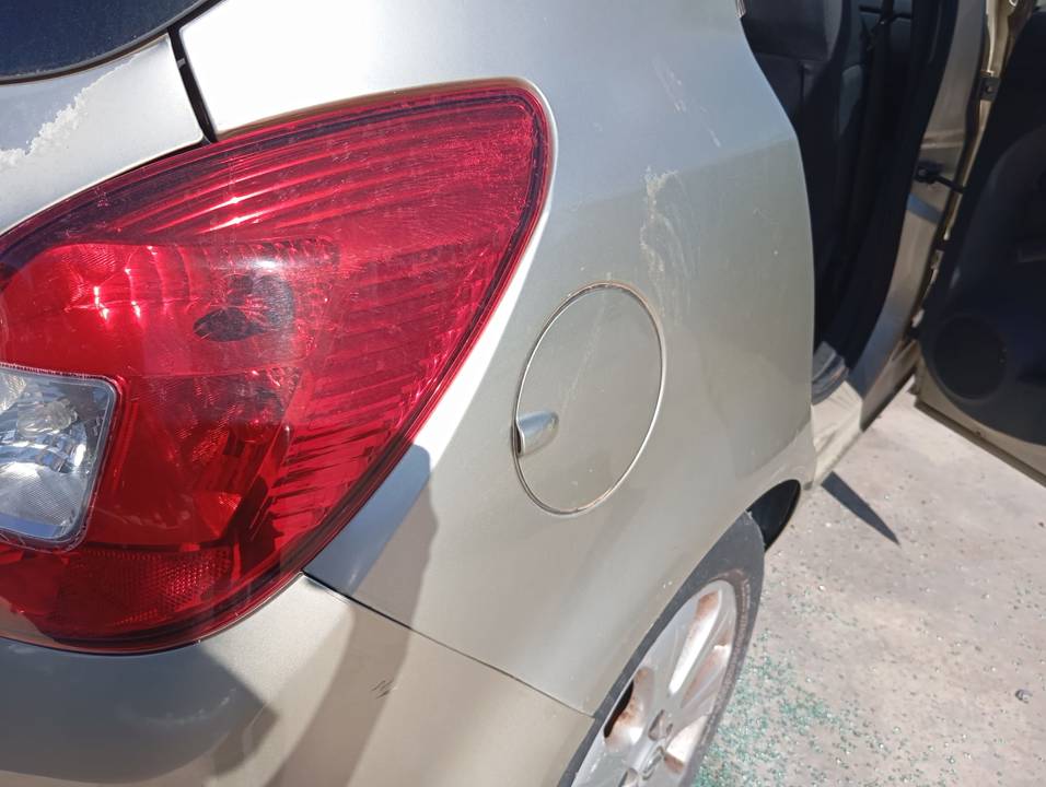 TAPA EXTERIOR COMBUSTIBLE