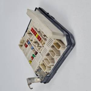 CAJA RELES / FUSIBLES 8200481866J RENAULT MEGANE II BERLINA 5P Autodesguaces Alicante