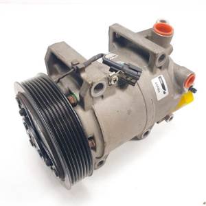 COMPRESOR AIRE ACONDICIONADO Z0008619B NISSAN PATHFINDER (R51) Autodesguaces Alicante