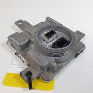 CENTRALITA FAROS XENON 8K0951597E AUDI Q3 (8U) (2011 - 2018) Autodesguaces Alicante