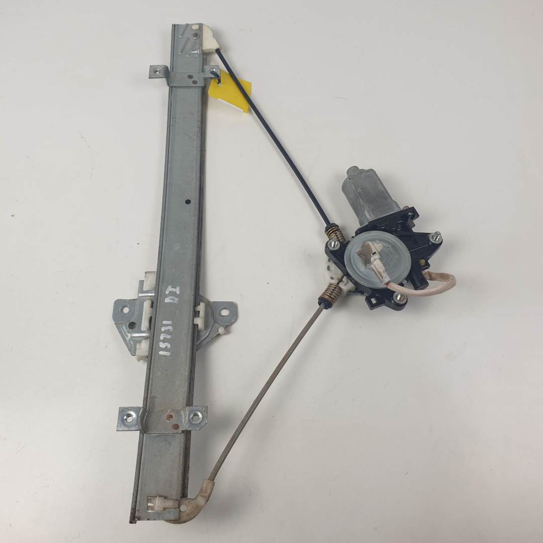 ELEVALUNAS DELANTERO IZQUIERDO - 8346076F10 - SUZUKI - LIANA RH (ER)