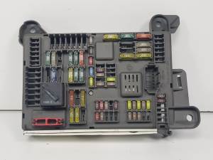 CAJA RELES / FUSIBLES 518954020A BMW X5 (E70) Autodesguaces Alicante