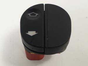 MANDO ELEVALUNAS DELANTERO DERECHO 96F614529AB FORD FUSION (CBK) Autodesguaces Alicante