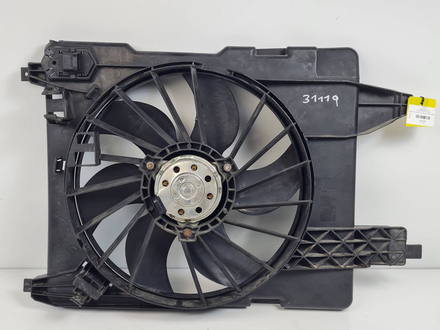 Ventilateur de radiateur - 8240357 - RENAULT - SCENIC II (X84,JM)