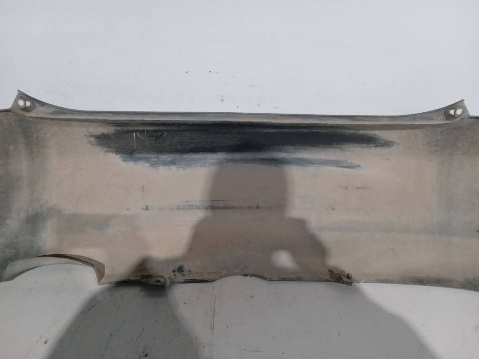 PARAGOLPES TRASERO