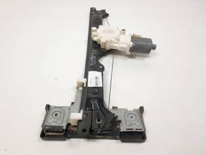 ELEVALUNAS TRASERO DERECHO 3020840B JEEP GR. CHEROKEE (WH) Autodesguaces Alicante