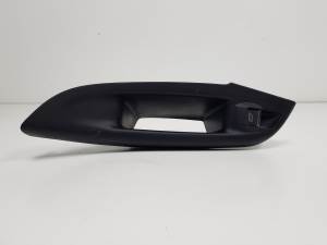 MANDO ELEVALUNAS TRASERO IZQUIERDO BM5T14529AB FORD FOCUS LIM. (CB8) Autodesguaces Alicante