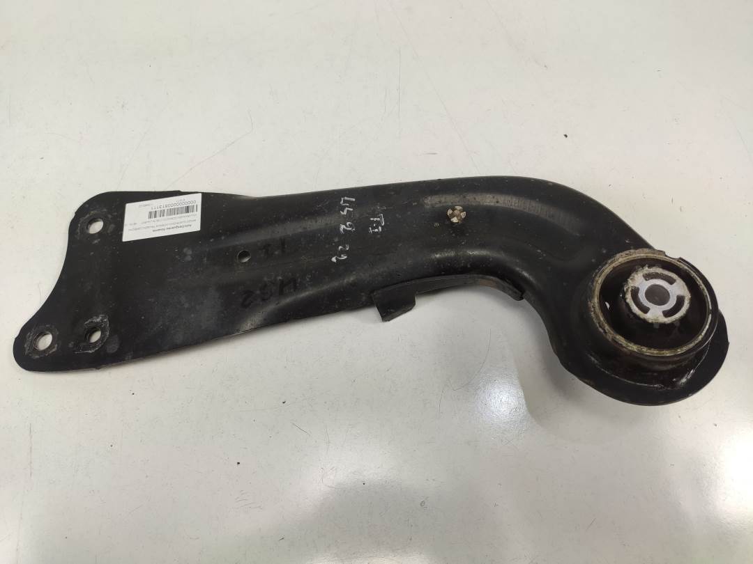 BRAZO SUSPENSION INFERIOR TRASERO DERECHO - VOLKSWAGEN - SCIROCCO (138)