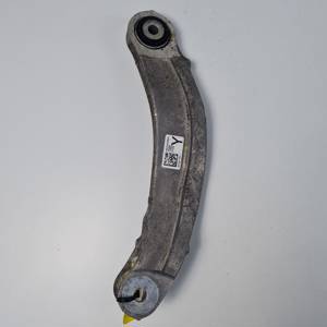 BRAZO SUSPENSION SUPERIOR TRASERO DERECHO 06701610620 ALFA ROMEO GIULIA Autodesguaces Alicante
