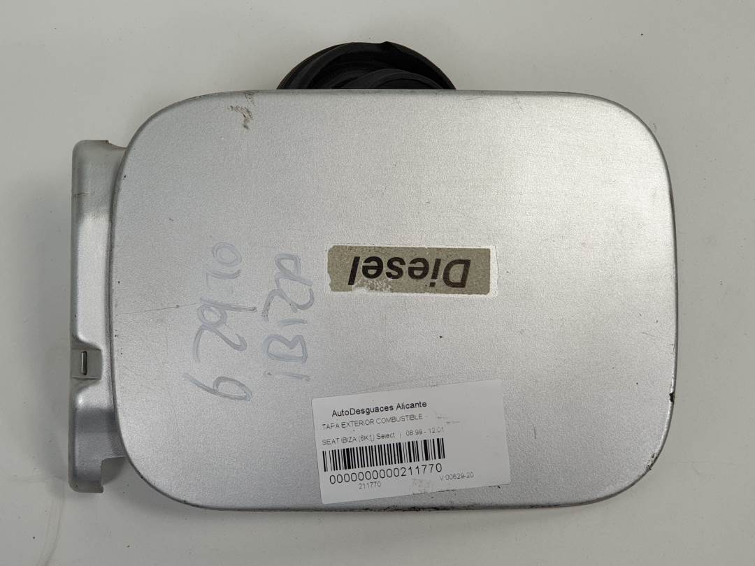 Trappe à carburant - 6K0010243G - SEAT - IBIZA (6K1)