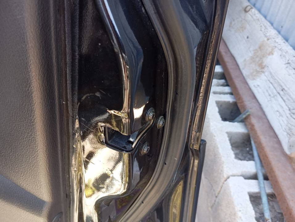 CERRADURA PUERTA DELANTERA DERECHA
