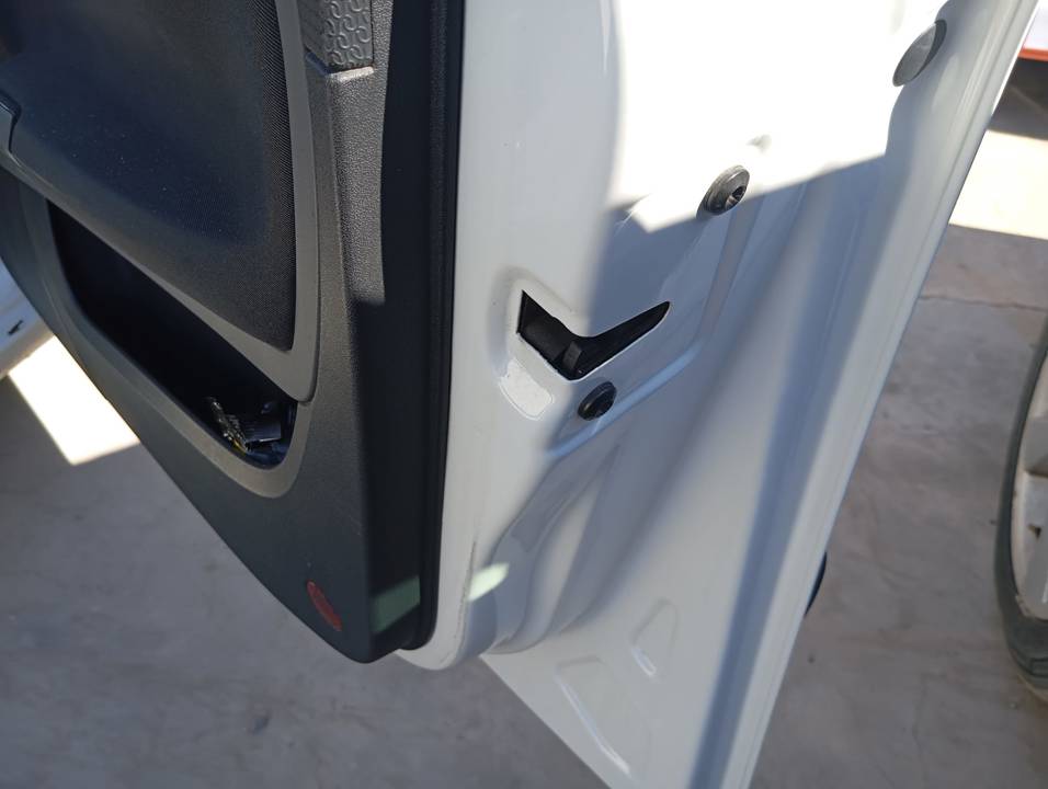 CERRADURA PUERTA DELANTERA DERECHA