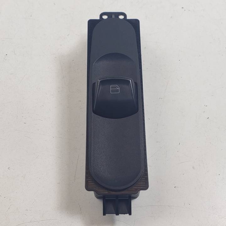 MANDO ELEVALUNAS DELANTERO DERECHO A6395450613 MERCEDES VITO (W639) COMBI 06.2003 -> Autodesguaces Alicante