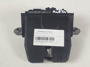 CERRADURA MALETERO / PORTON 8M51R442A66EC FORD FOCUS BERLINA (CAP) Autodesguaces Alicante