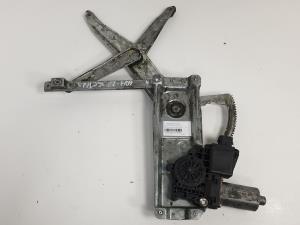 ELEVALUNAS DELANTERO DERECHO 90520228 OPEL VECTRA B BERLINA Autodesguaces Alicante